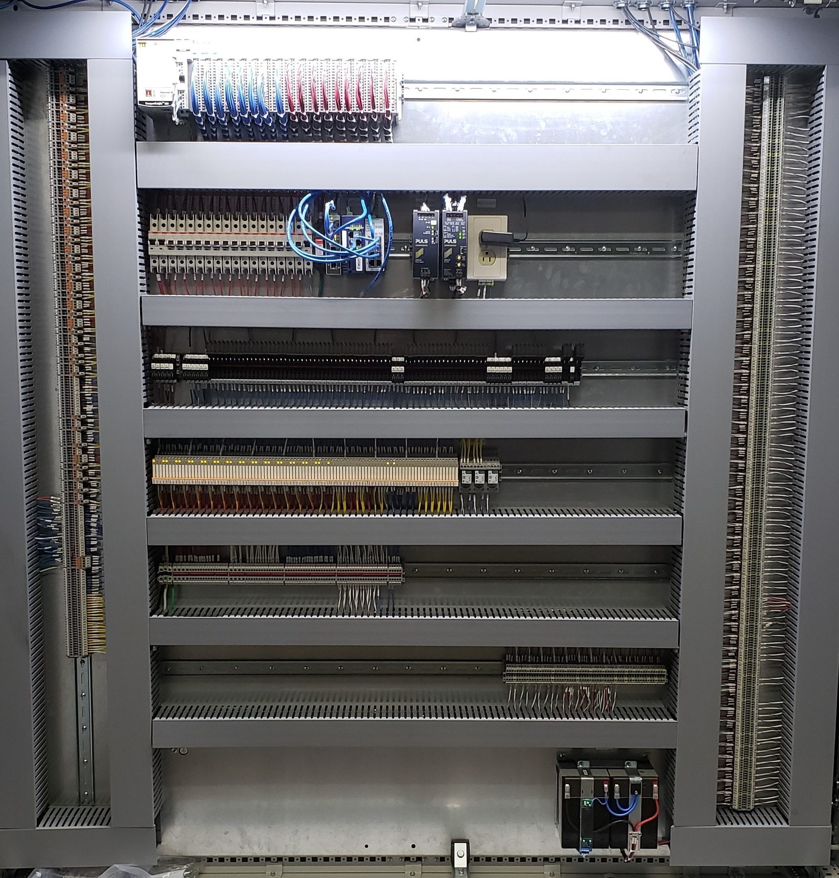 Glycol chiller equipment installation